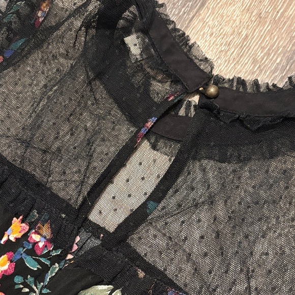 Arizona Jean Company Black Whimsigoth Y2K Lace Ruffle Floral Top - Picture 4 of 5